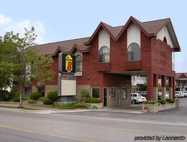 Super 8 Beachfront By Wyndham Mackinaw City, Mi Extérieur photo